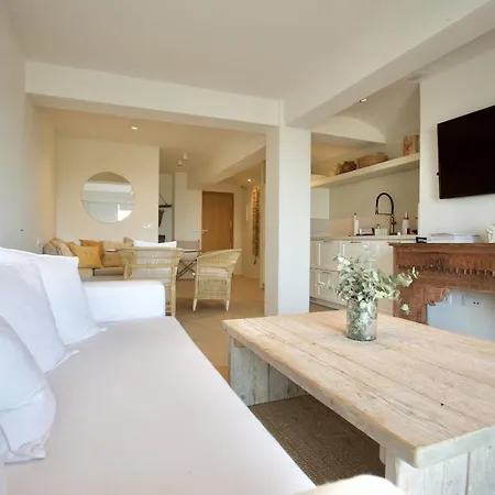 Apartment With Sea View