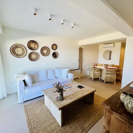Apartment With Sea View